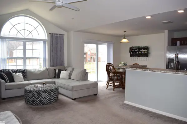 22053 Aberdeen DR, Macomb Twp, MI 48042