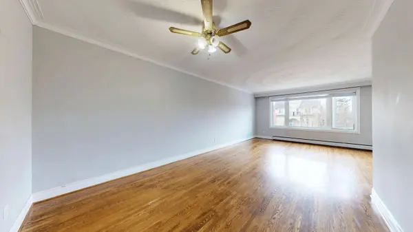 37 Morgan AVE #Upper, Toronto W07, ON M8Y 2Z9