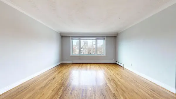 37 Morgan AVE #Upper, Toronto W07, ON M8Y 2Z9