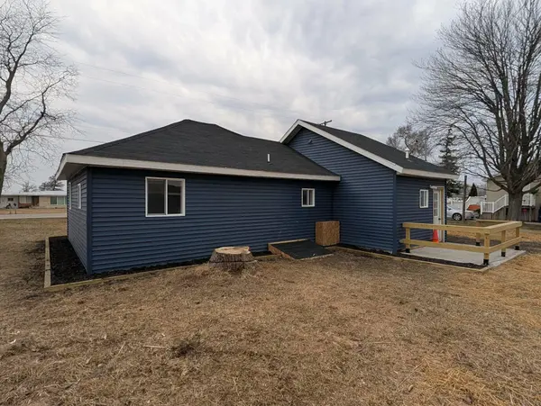 5526 N State RD, Emerson Twp, MI 48801