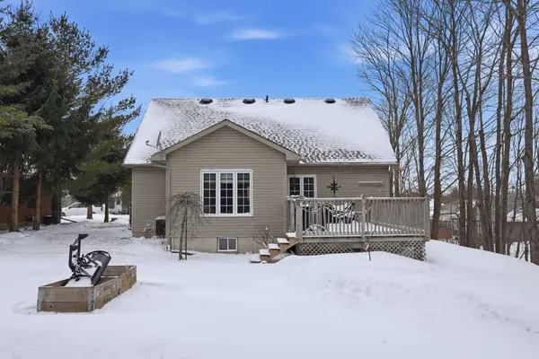 25 JOHN ST W, Minto, ON N0G 1M0