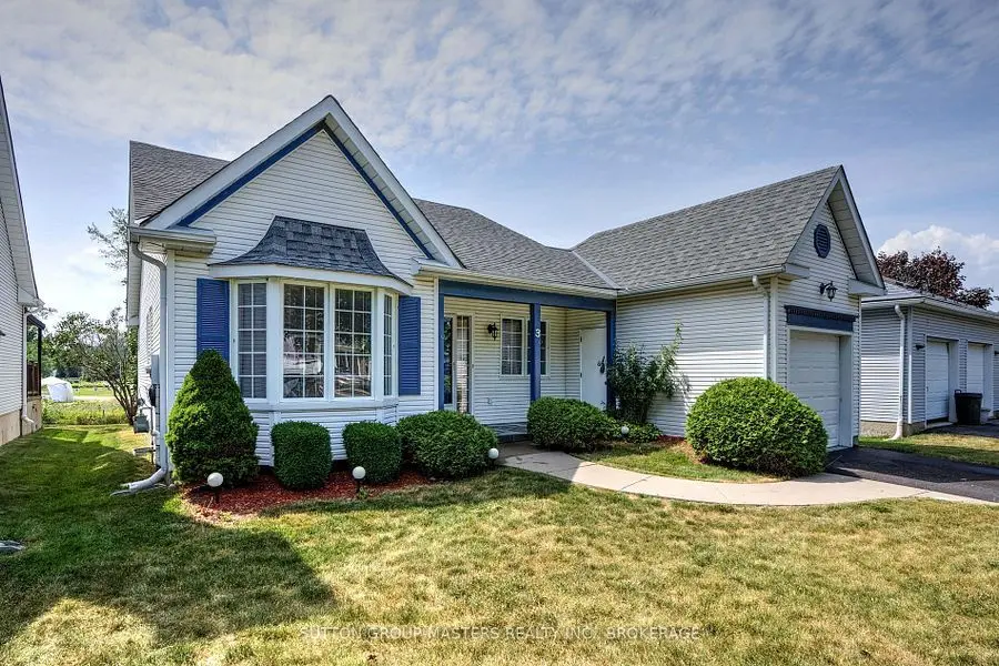 3 Abbey Dawn DR, Loyalist, ON K0H 1G0