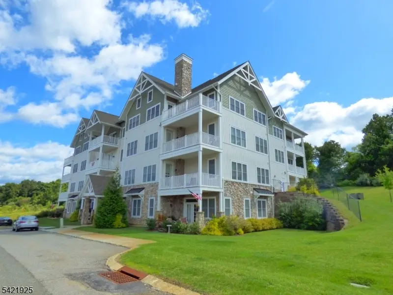 169 Tarrington Rd #305, Hardyston Twp., NJ 07419