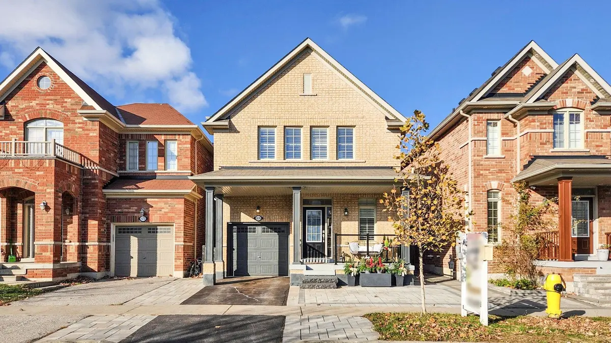1574 Edgecroft DR, Pickering, ON L1V 2P8