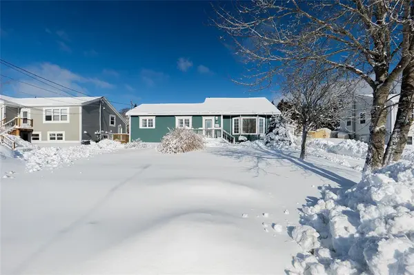 10 Sunrise Avenue, Mount Pearl, NL A1N 1B7