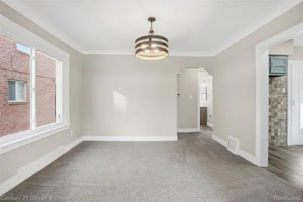 6640 Yinger AVE, Dearborn, MI 48126