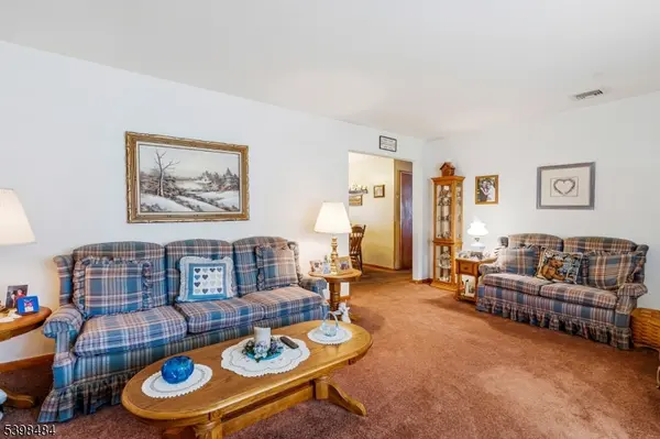 820 Nelson Pl, Piscataway Twp., NJ 08854