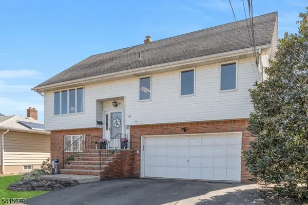 191 Pershing Rd, Clifton City, NJ 07013