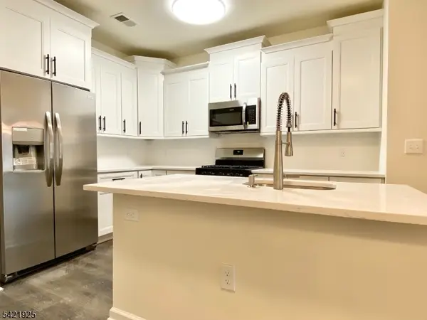 169 Tarrington Rd #305, Hardyston Twp., NJ 07419