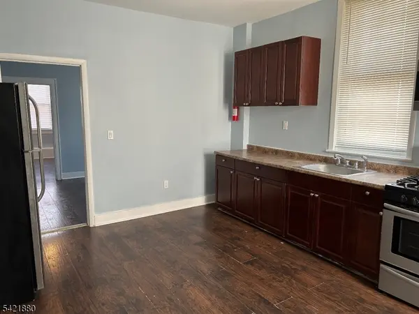 150 Stuyvesant Ave #1L, Newark City, NJ 07106