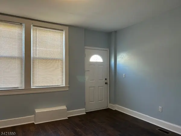 150 Stuyvesant Ave #1L, Newark City, NJ 07106