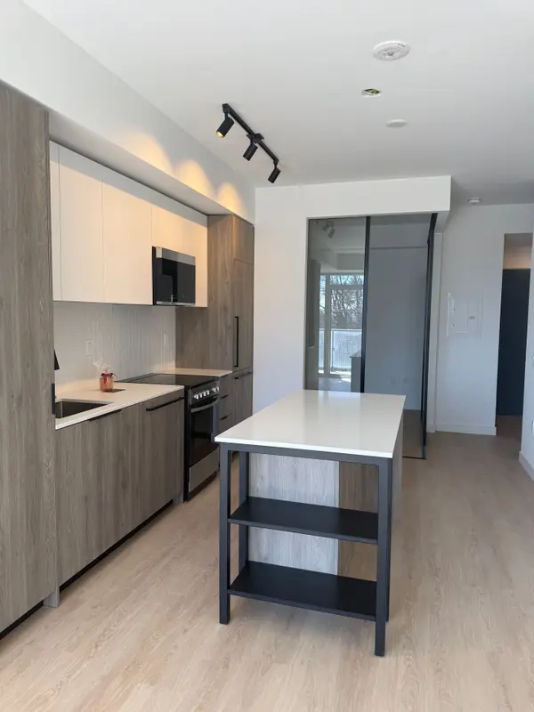 1635 Military TRL #224A, Toronto E10, ON M1C 1B2