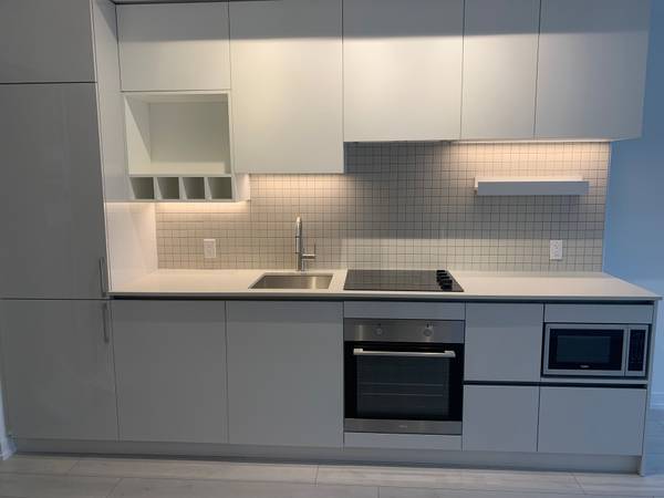 5 Buttermill AVE #3808, Vaughan, ON L4K 0J5