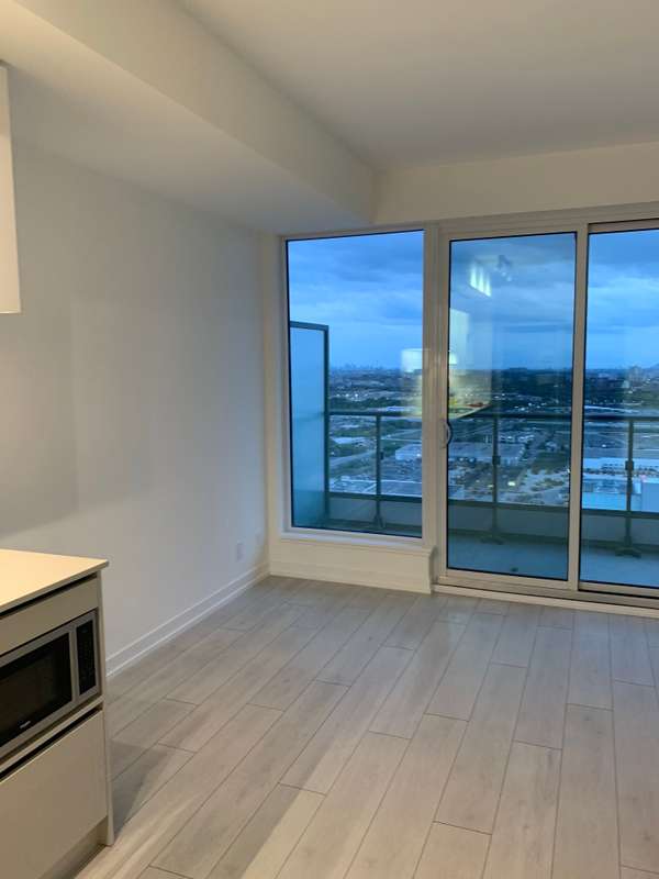 5 Buttermill AVE #3808, Vaughan, ON L4K 0J5