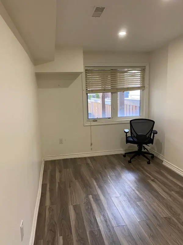 45 Paper Mills CRES #Lower, Richmond Hill, ON L4E 0V5