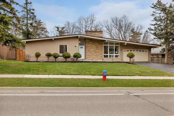 1106 Falgarwood DR, Oakville, ON L6H 1N9