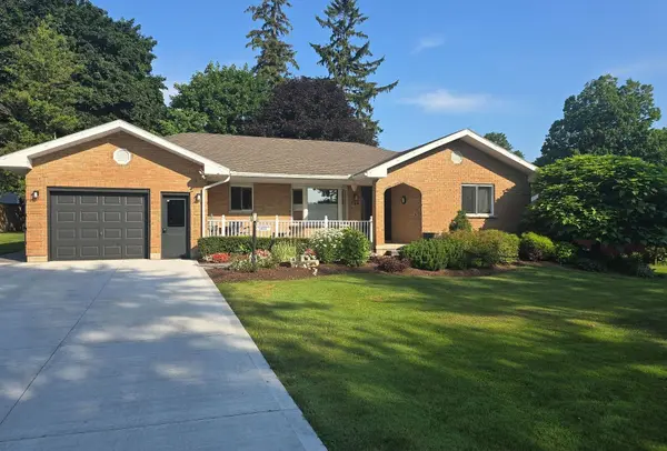 720 Sports DR, Huron East, ON N0G 1H0