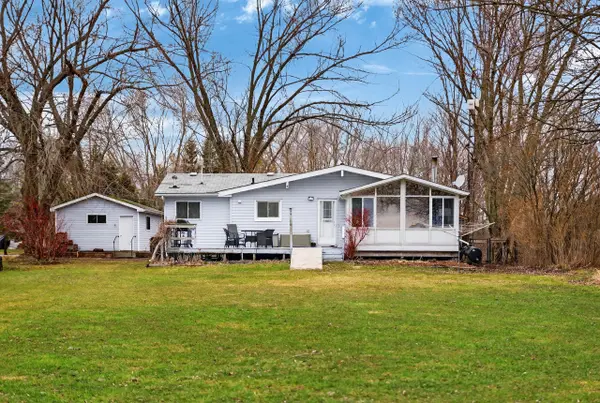 602 Hiscock Shores RD, Prince Edward County, ON K0K 1L0