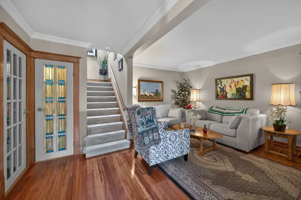 3 Second ST S, Hamilton, ON L8G 1R4