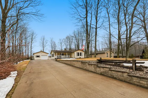 75 Lakeland DR, South Bruce Peninsula, ON N0H 2G0