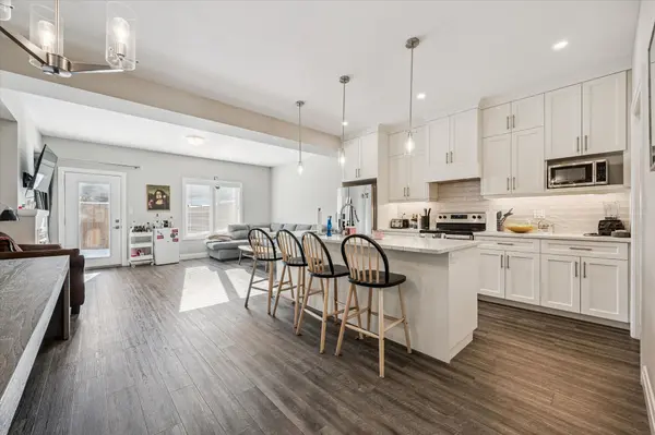 35 WIDEMAN BLVD #3, Guelph, ON N1E 0J2