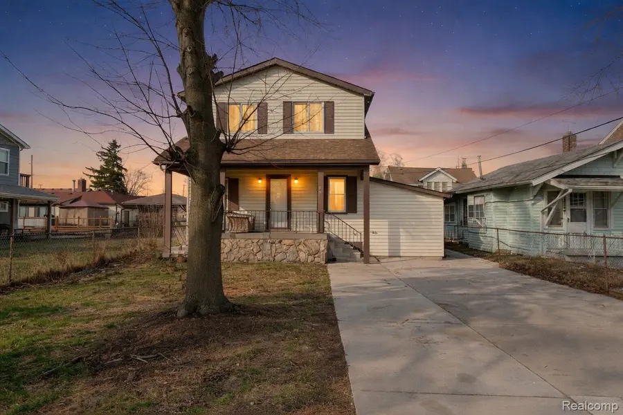 22453 E 10 Mile RD, St. Clair Shores, MI 48080