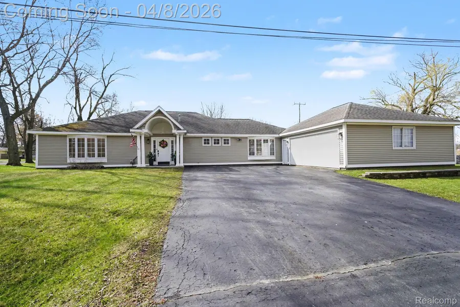 6399 Eastlawn AVE, Village Of Clarkston, MI 48346