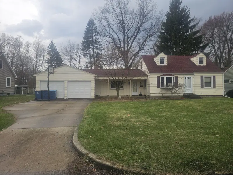 206 Pleasantview DR, Battle Creek City, MI 49017