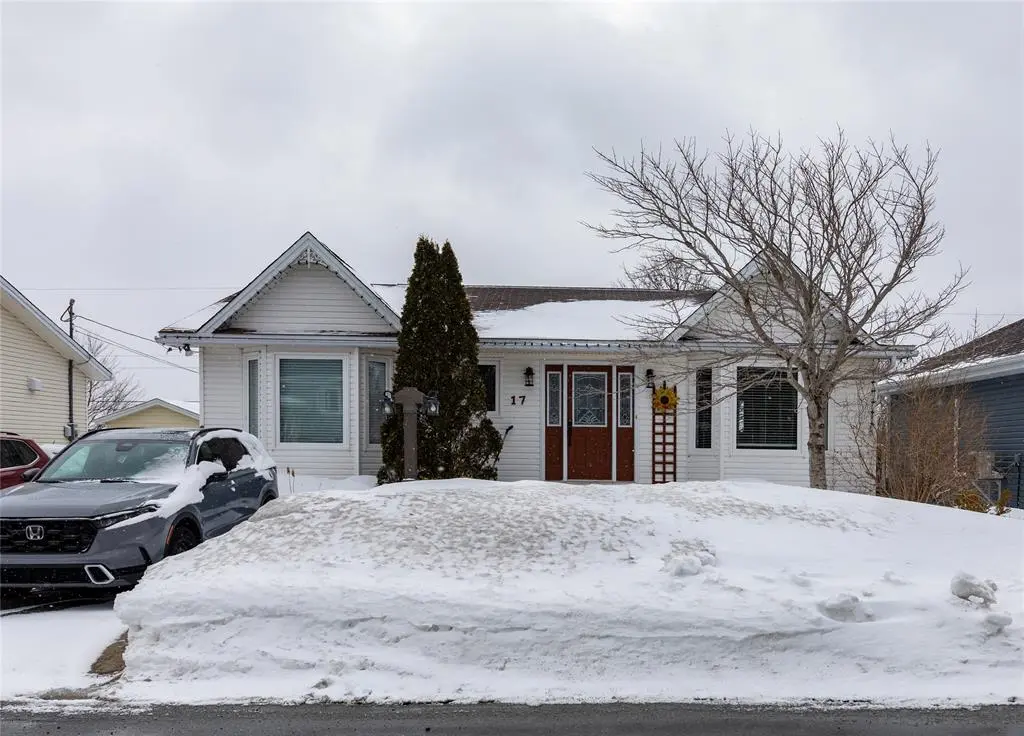 17 Eagle Street, Paradise, NL A1L1G8