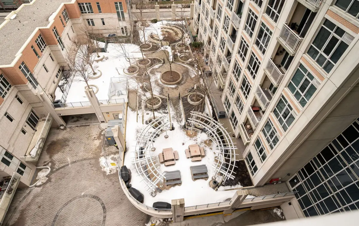 21 Grand Magazine ST #908, Toronto C01, ON M5V 1B5