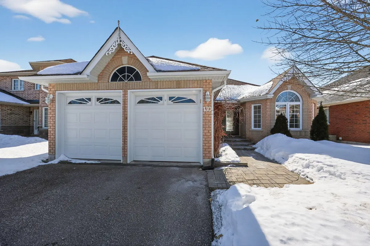 130 Metcalfe DR, Bradford West Gwillimbury, ON L3Z 3J2