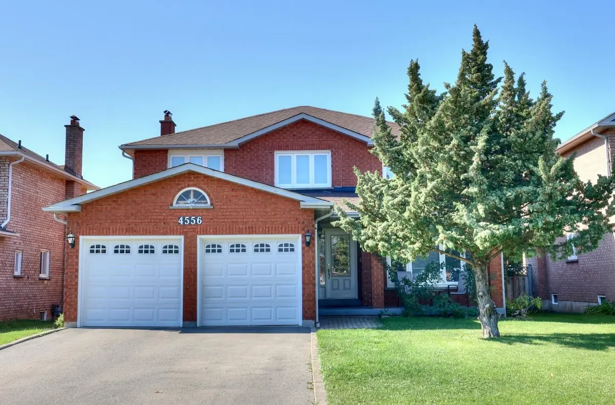 4556 Wainscot DR, Mississauga, ON L5V 1C7
