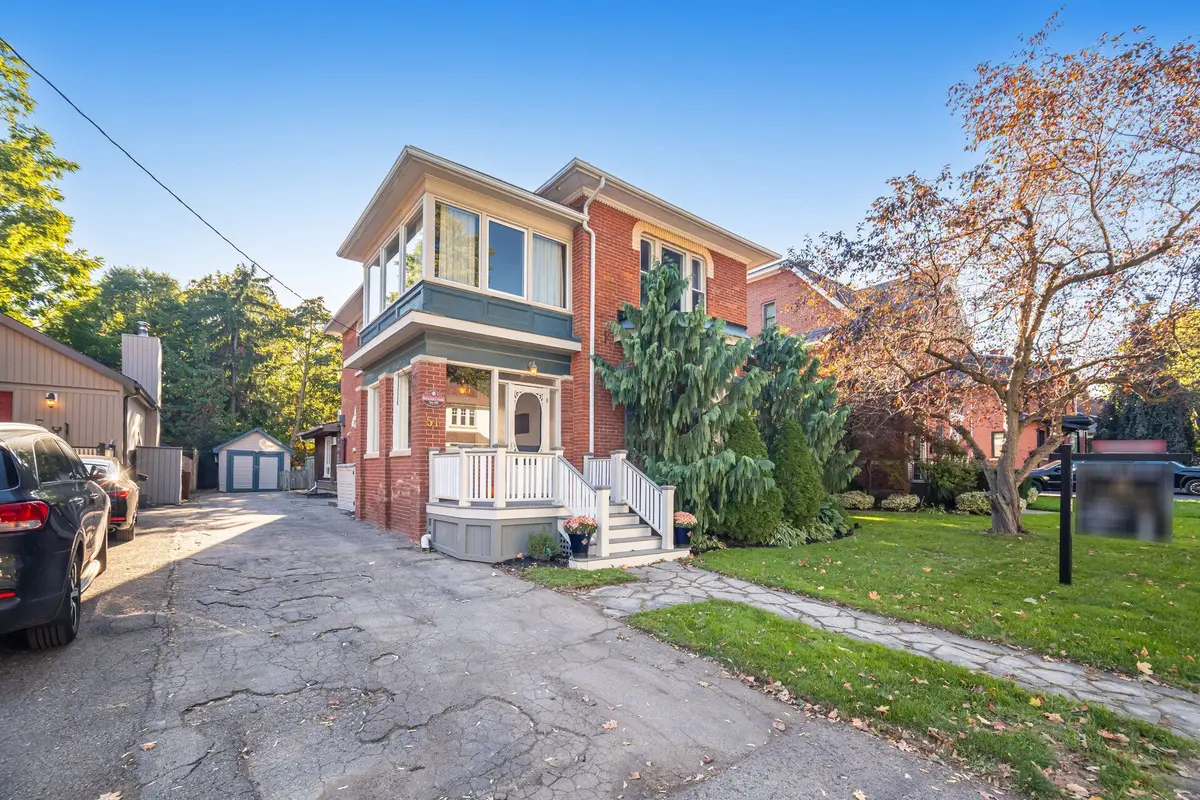 51 Chapel ST, Brampton, ON L6W 2H5