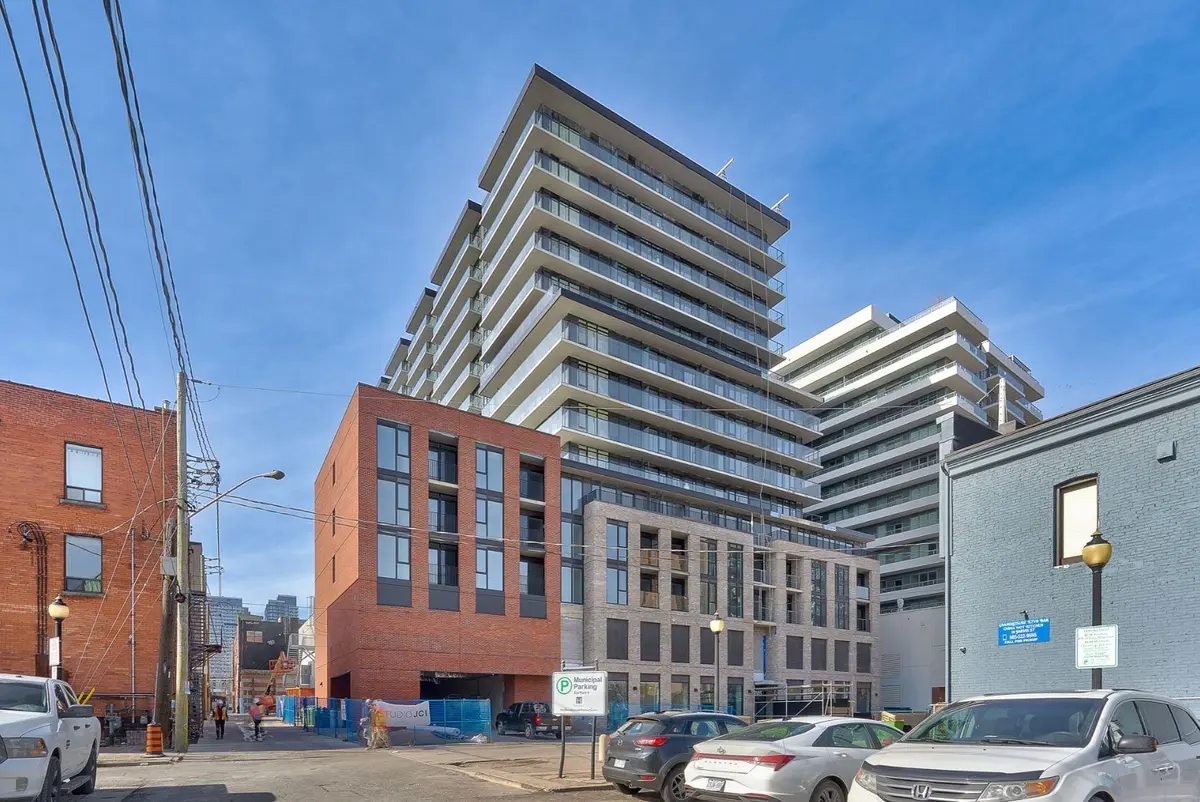 1 Jarvis ST #328, Hamilton, ON L8R 3J2