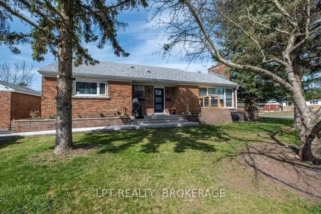 9 Elizabeth AVE, Kingston, ON K7M 3G9