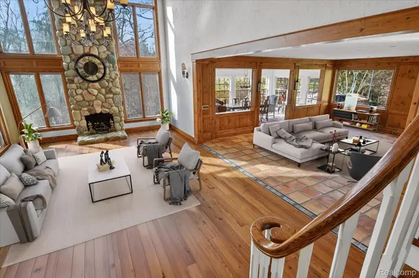 405 Bonnie Brier ST, Birmingham, MI 48009