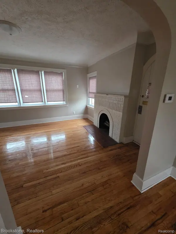 15496 Minock ST, Detroit, MI 48223