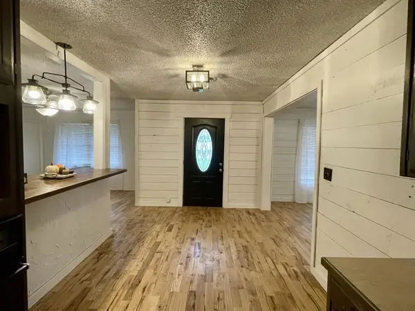 711 Denver Street, Alvord, TX 76225