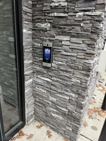 199 W Broadway, Paterson City, NJ 07522