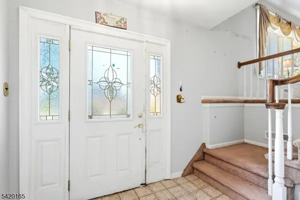 131 Walnut Ave, Clark Twp., NJ 07066