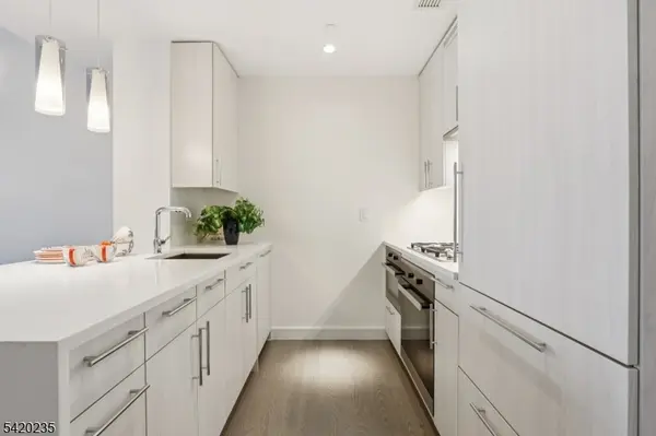 15 Morris  Ave #525, Long Branch City, NJ 07740