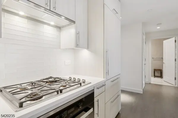 15 Morris  Ave #525, Long Branch City, NJ 07740