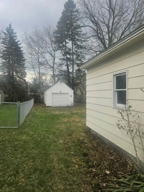 206 Pleasantview DR, Battle Creek City, MI 49017