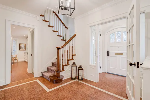 43 Glengowan RD, Toronto C04, ON M4N 1G1