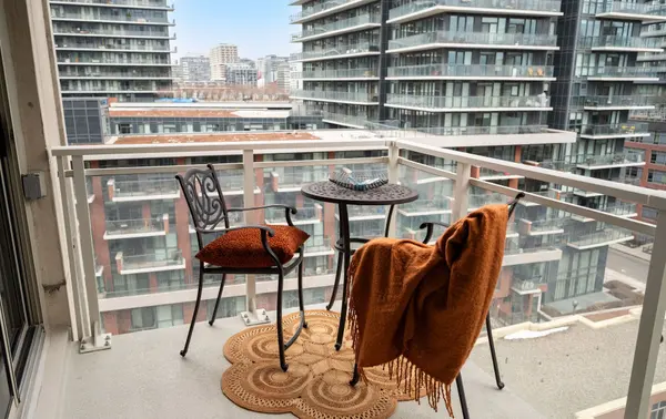 21 Grand Magazine ST #908, Toronto C01, ON M5V 1B5