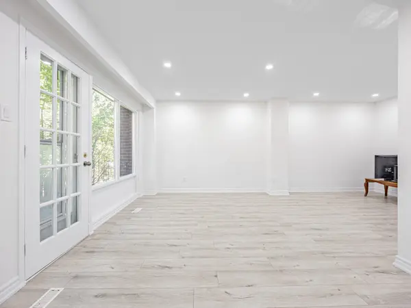 441 Military TRL #66, Toronto E09, ON M1E 4E8