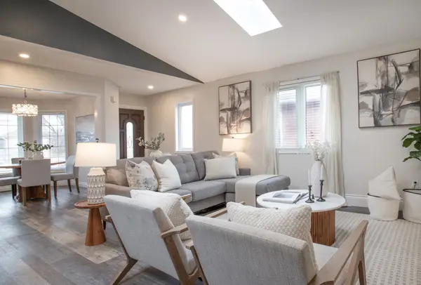 35 Dale Park DR, Clarington, ON L1E 2Z4