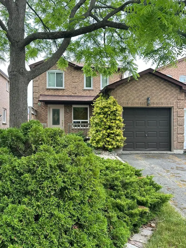 65 Hewitt CRES #Main, Ajax, ON L1S 7A6