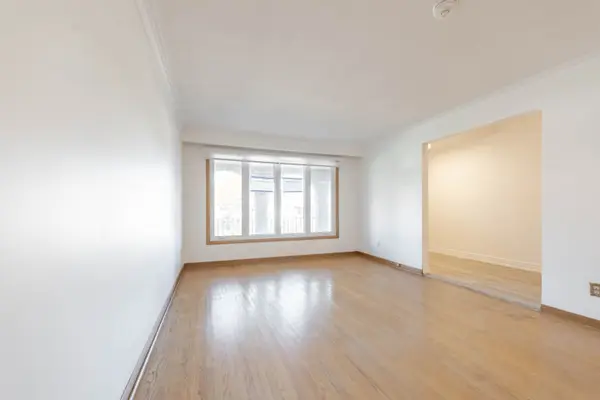 15 Riant ST #Main, Toronto E08, ON M1M 3S8