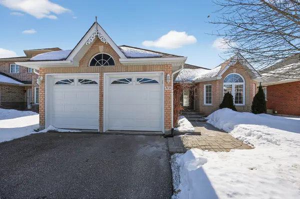 130 Metcalfe DR, Bradford West Gwillimbury, ON L3Z 3J2